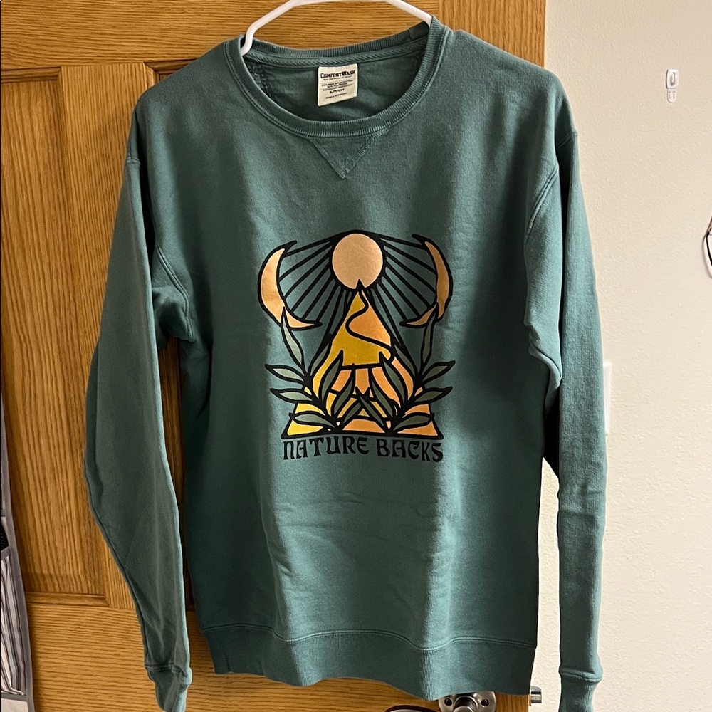 Nature Backs Green Graphic Sweatshirt